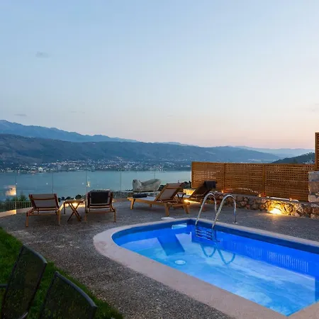 Villa Istros - With Pools, Bbq & Heated Whirlpools, By Thinkvilla Korakiai