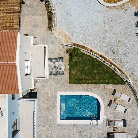 Istros - With Pools, Bbq & Heated Whirlpools, By Thinkvilla