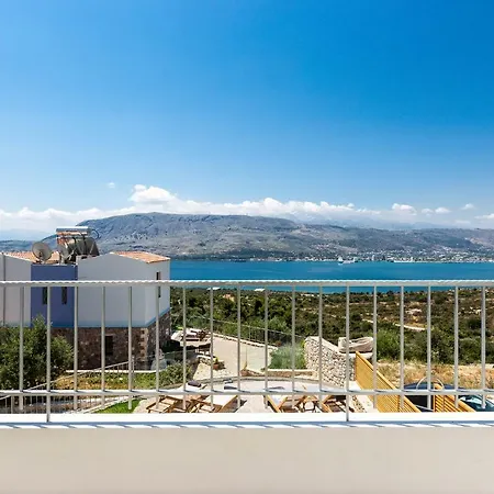 Istros - With Pools, Bbq & Heated Whirlpools, By Thinkvilla Villa *